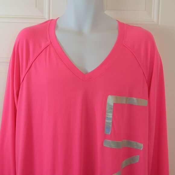 LIVI Active neon pink long sleeve v-neck t-shirt - Picture 2 of 9